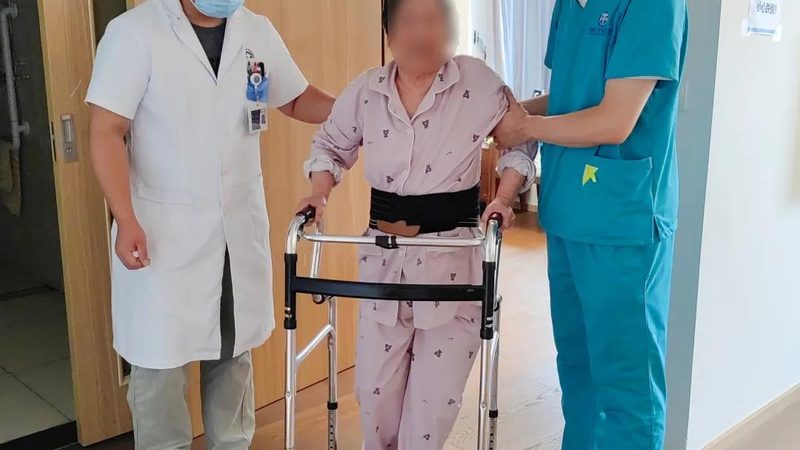 广州社区养老上门服务加盟：揭秘上门养老服务的优势与选择要点